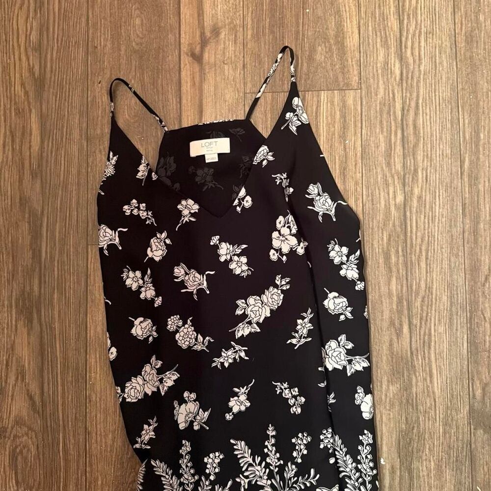 Loft Women's Black and White Vest